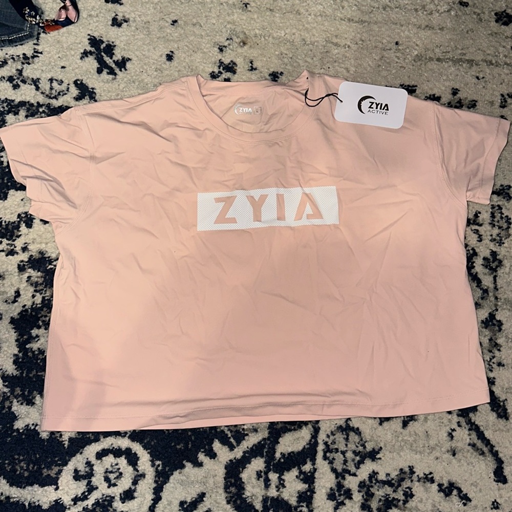 Zyia Active Blush ZYIA Crop T. NWT size Large